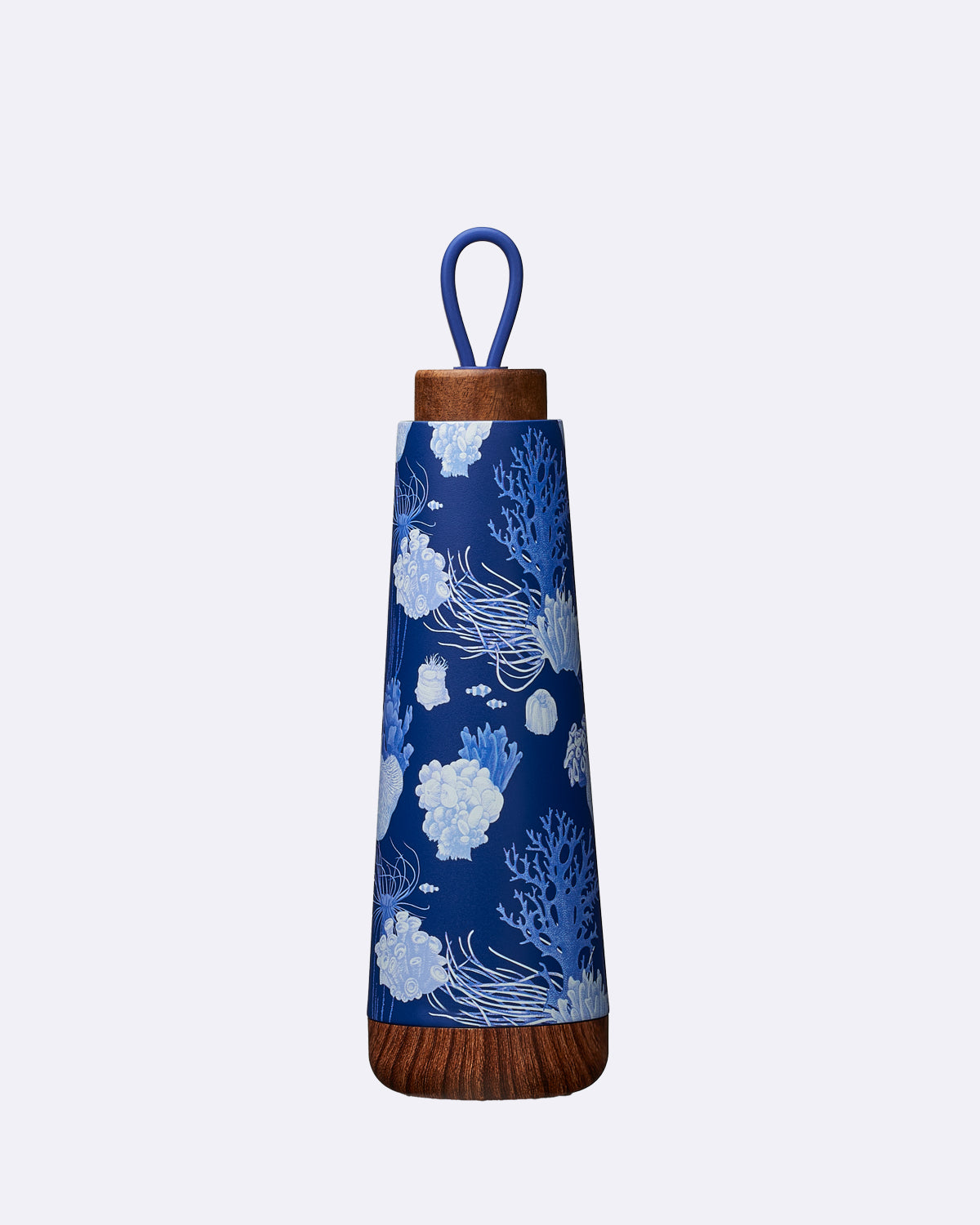Thermosflasche mit Meeresmuster in Blau und Holzdeckel