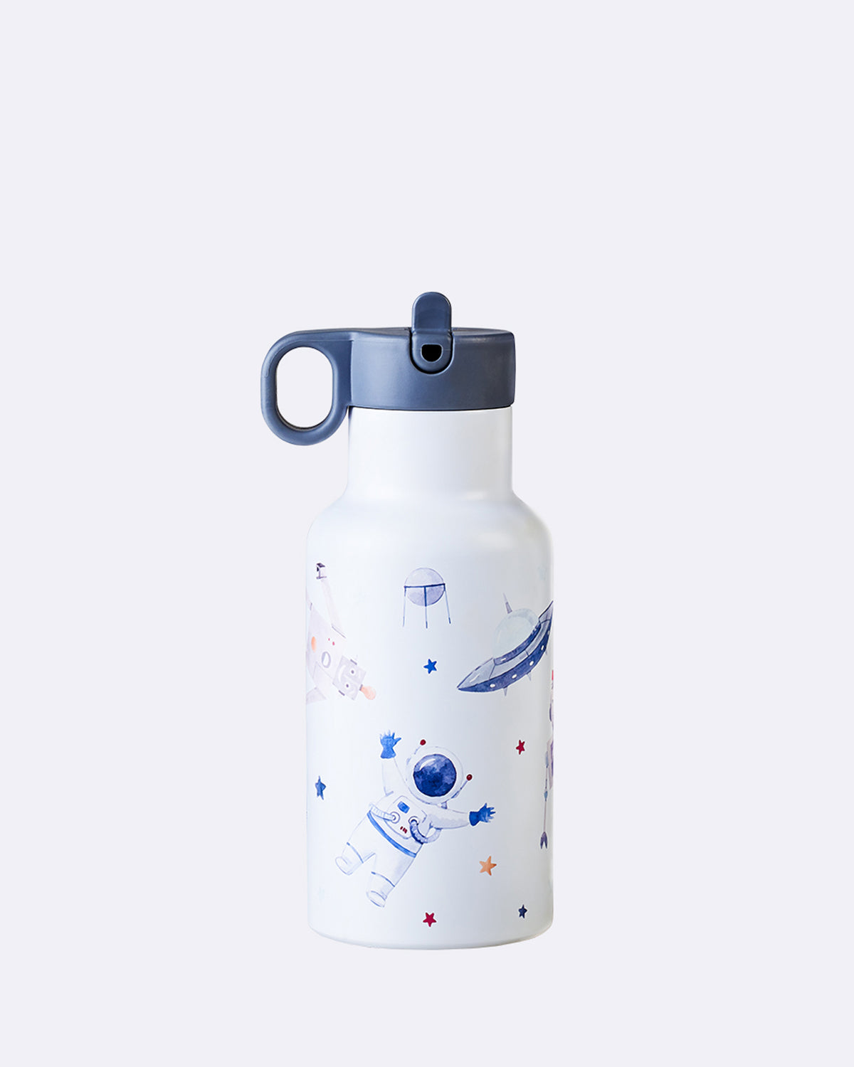 Trinkflasche mit Henkel und ausklappbarem Trinkhalm in weiß mit Weltall-Muster und blauem Deckel