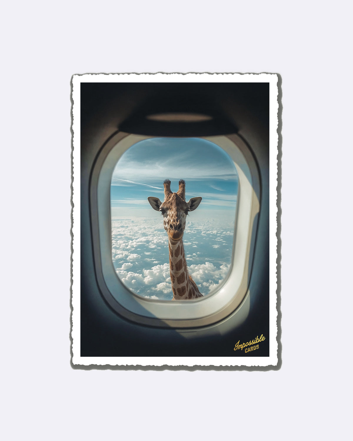 Postkarte mit Giraffe vor Wolken durch Flugzeugfenster mit Schriftzug "Impossible Cards"