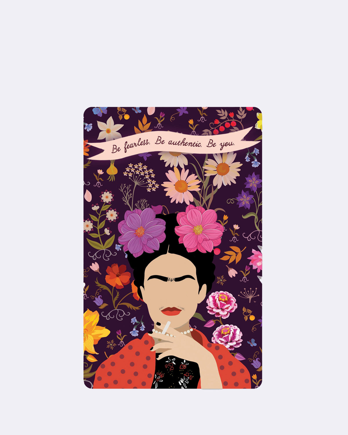 Postkarte in violett mit buntem Blumenmuster und einer abgebildeten Frau in roter Kleidung 