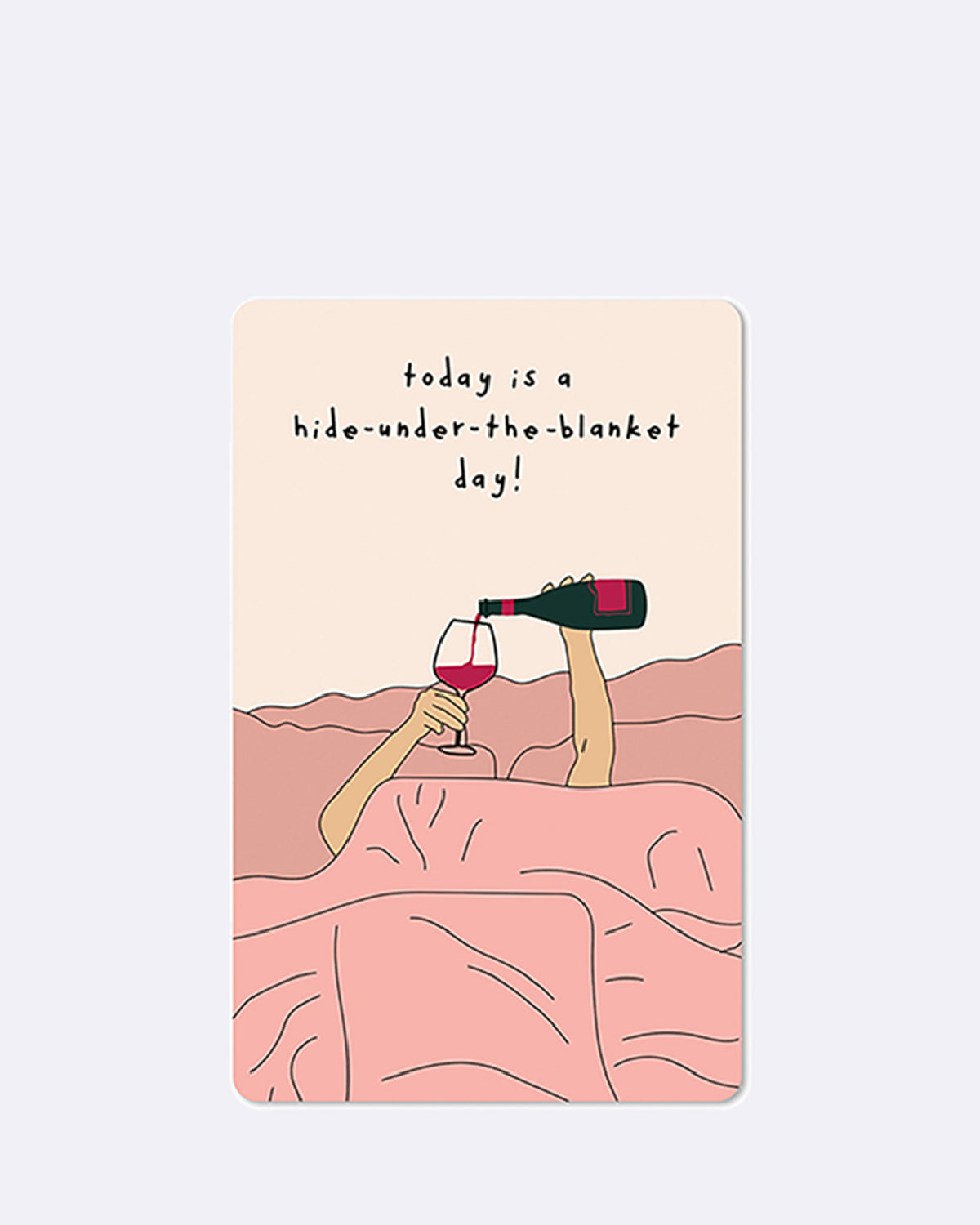 Postkarte in beige mit abgebildeter Person, welche sich in Glas Wein einschenkt, schwarzer Text