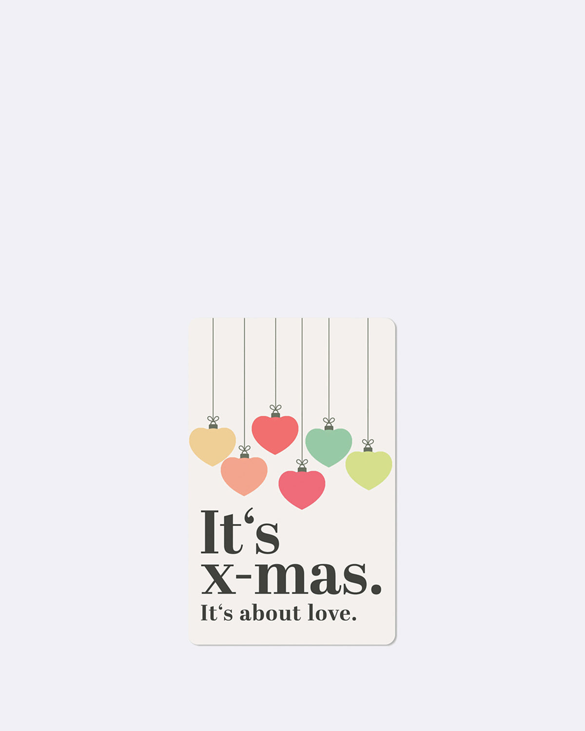 Postkarte in weiß mit bunten Christbaumkugeln und schwarzem Text