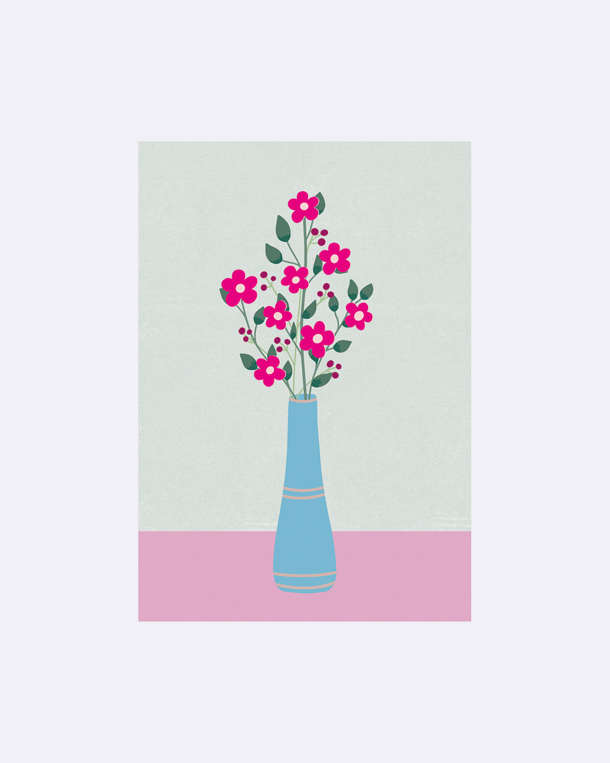 Postkarte mit blauen Vase und rosa Blümchen auf rosa Hintergrund