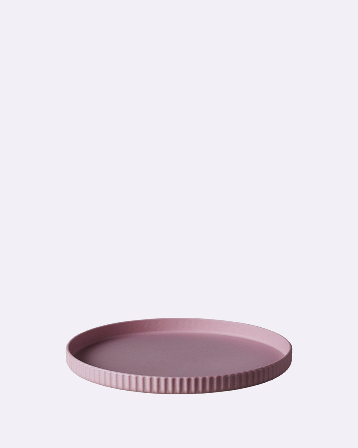 Kleiner Teller aus Keramik in Dusty Rose mit geriffeltem Rand